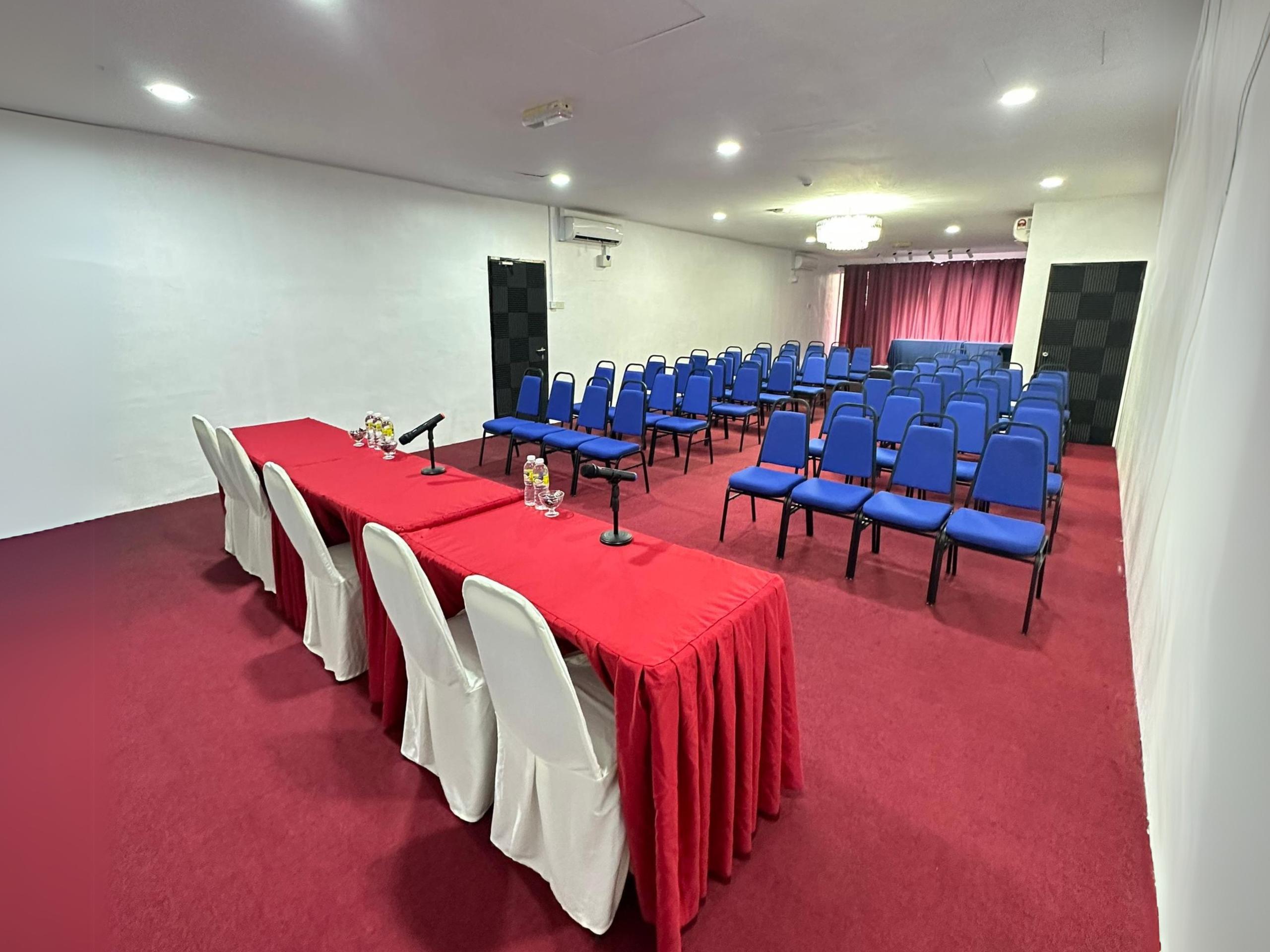 Theatre Style